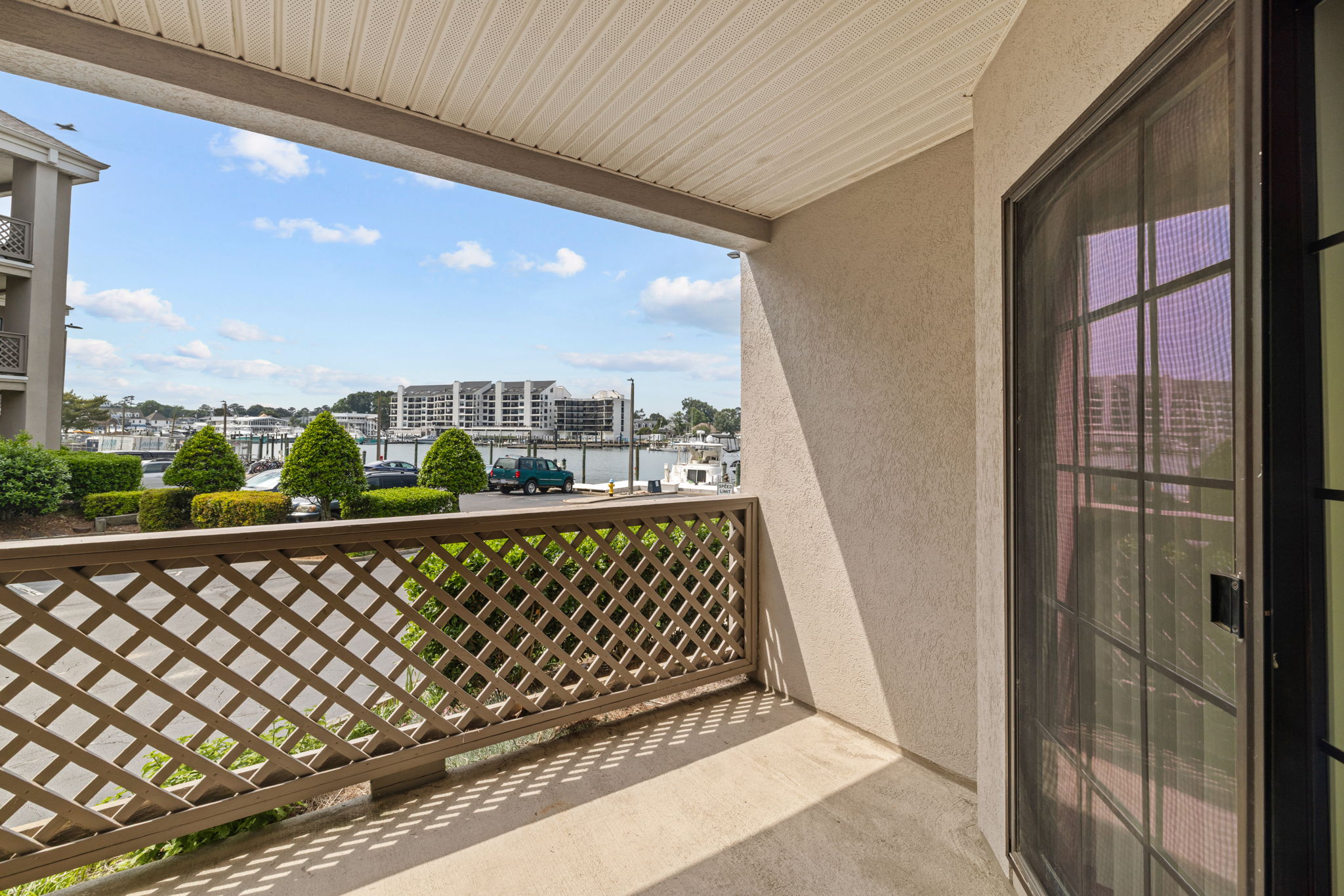 401 Harbour Point - 101